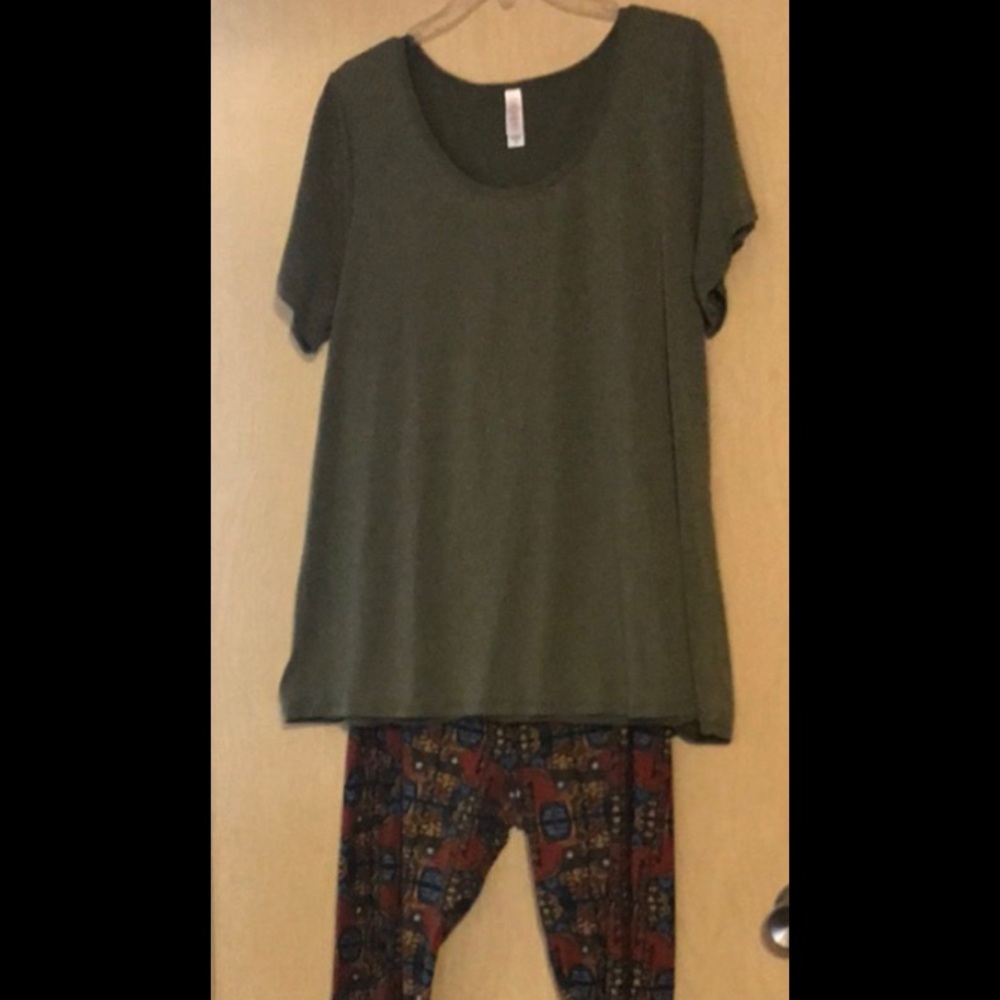 Olive green Perfect Tee size XL.